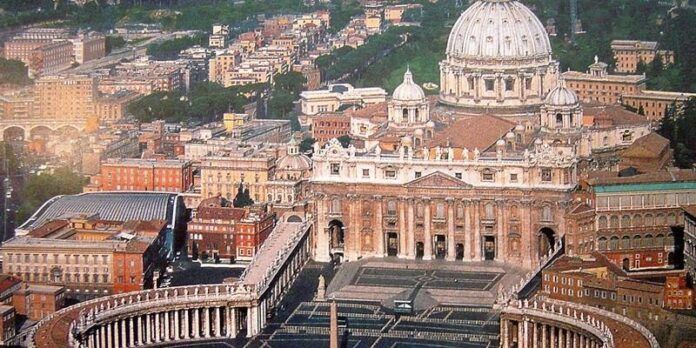 Podrás conocer el Vaticano. Podrás conocer el Vaticano.