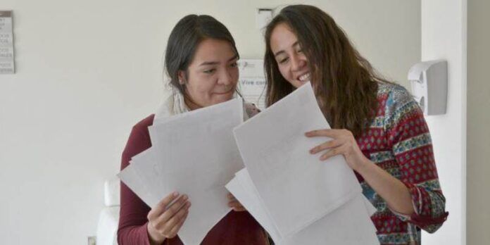 Estudiantes Estudiantes