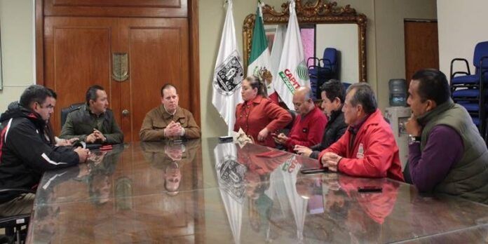Forman comisiones para entregar los apoyos. Forman comisiones para entregar los apoyos.