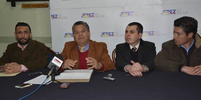 Autoridades municipales y de la SRE Autoridades municipales y de la SRE