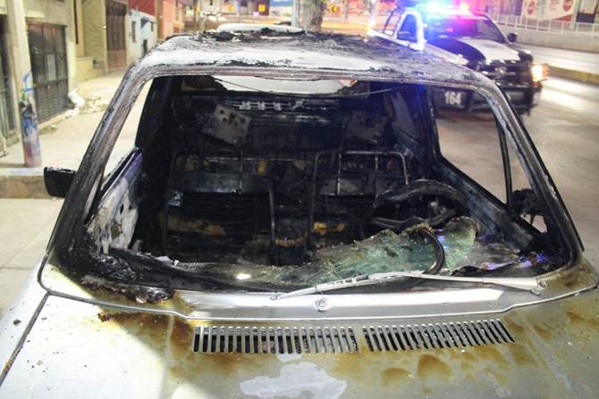 coche-quemado-3.jpg