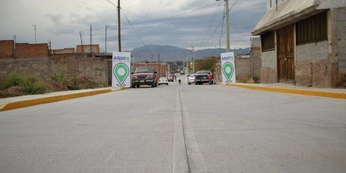 Representantes de gobierno inauguraron la calle. Representantes de gobierno inauguraron la calle.