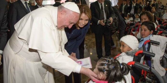 Visita a niños con cáncer Visita a niños con cáncer
