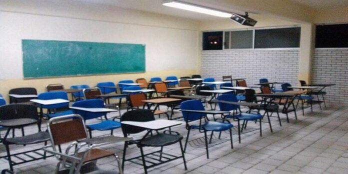 Salón de clases vacío