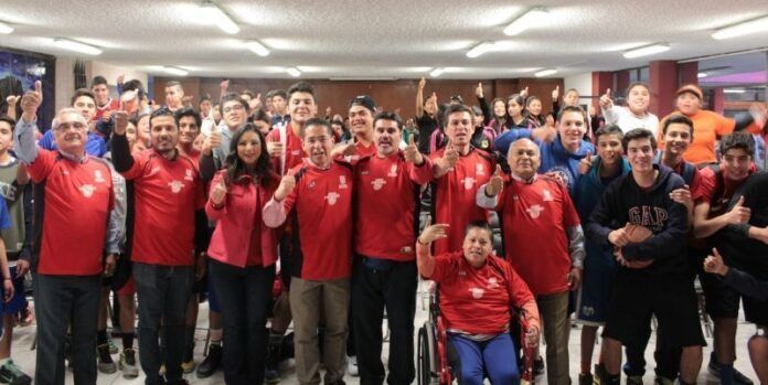 Jóvenes que representarán a Zacatecas Jóvenes que representarán a Zacatecas