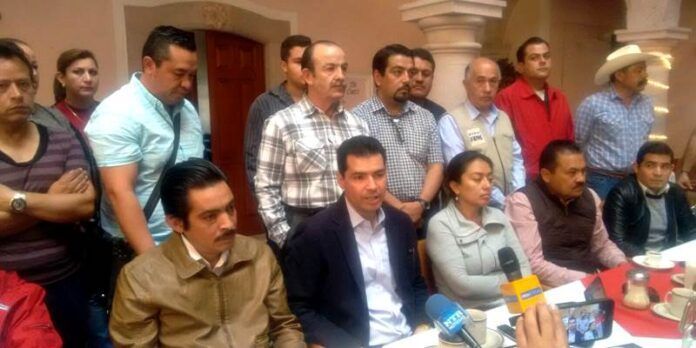 Rafael Flores en rueda de prensa Rafael Flores en rueda de prensa