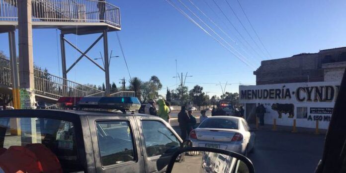 Autoridades acuden al lugar del accidente Autoridades acuden al lugar del accidente