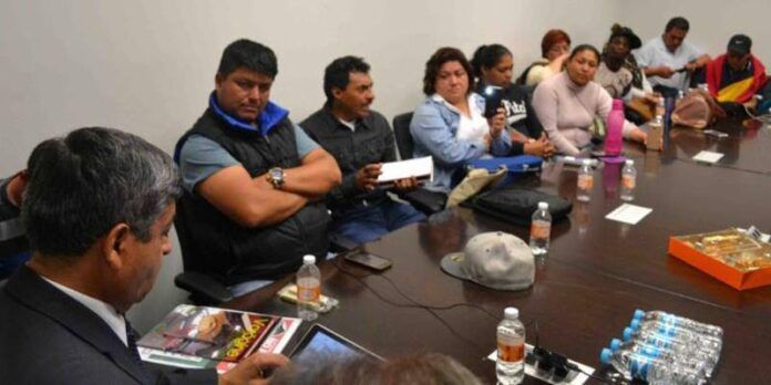 Se reunieron autoridades con inconformes.