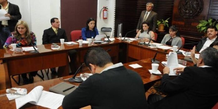 Presentaron iniciativa para la comparecencia.