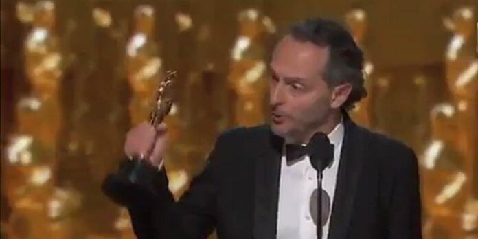 Emmanuel Lubezki con la estatuilla Emmanuel Lubezki con la estatuilla