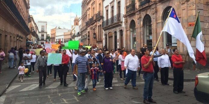 Cristiano-evangélicos se manifestaron en las calles Cristiano-evangélicos se manifestaron en las calles