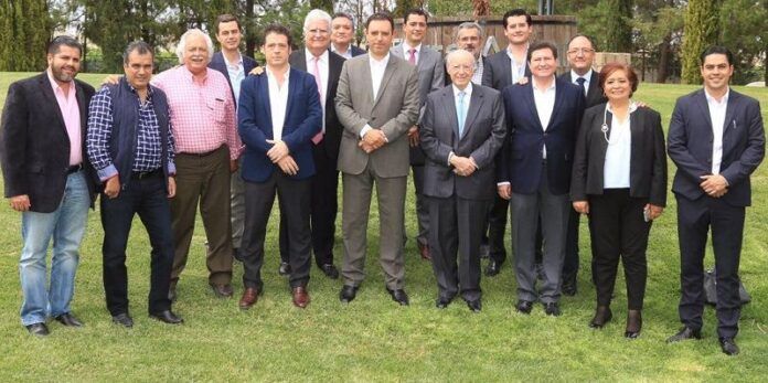 Alejandro Tello se reunió con empresarios locales
