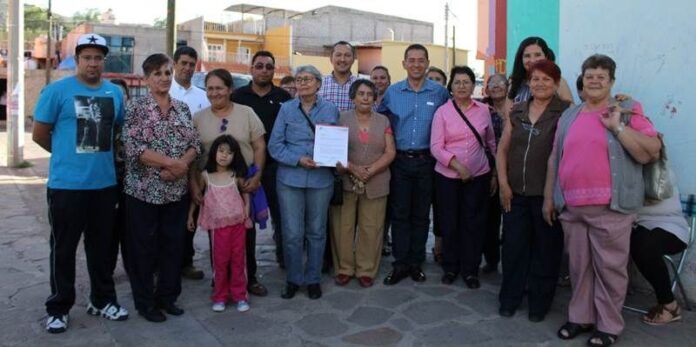 Vecinos agradecen cesión del predio Vecinos agradecen cesión del predio