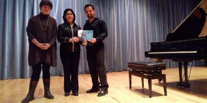 Entregaron un reconocimiento a Mauricio Garza Salazar