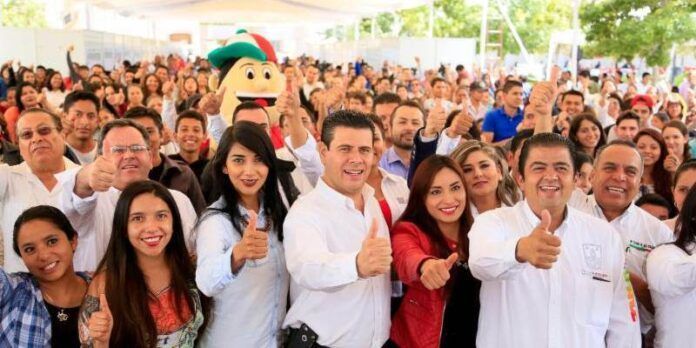 Miguel Alonso inaugura el evento Miguel Alonso inaugura el evento