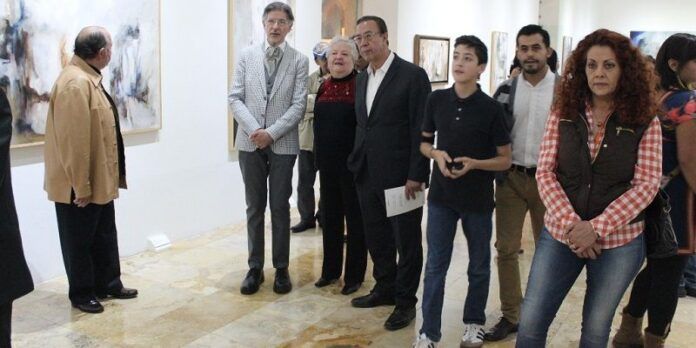 Más de 80 pinturas son exhibidas