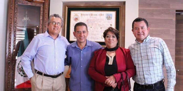 Refrenda convenio con ayuntamiento Refrenda convenio con ayuntamiento