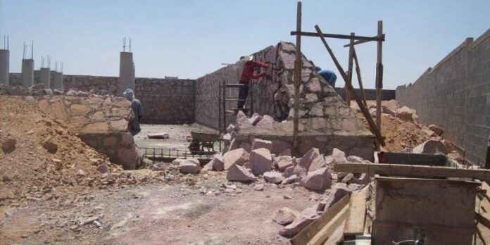 Construyen y rehabilitan tanques Construyen y rehabilitan tanques