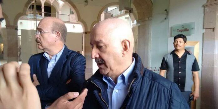 Expresidente en visita familiar Expresidente en visita familiar