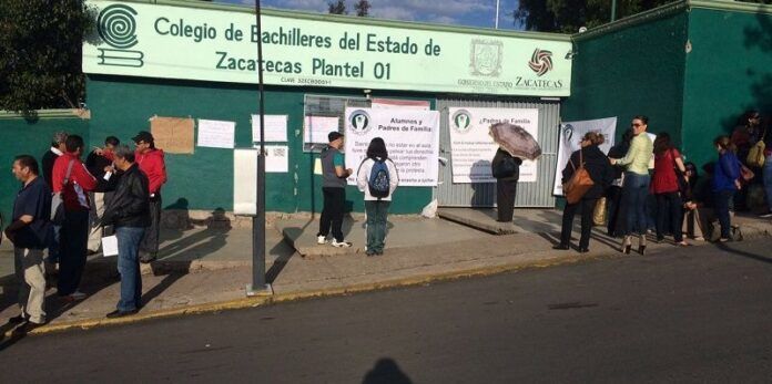 Alumnos de 40 planteles sin clases
