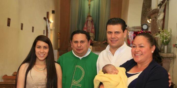 Acude a Templo de Mexicapan Acude a Templo de Mexicapan