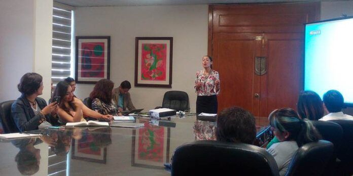 Personal del IZAI brinda capacitación Personal del IZAI brinda capacitación