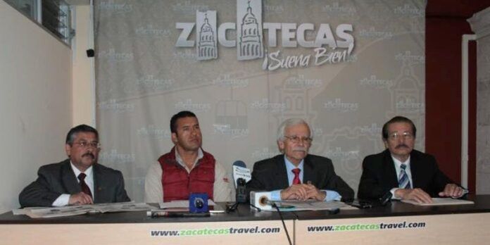 Funcionarios y representantes de la Sociedad Mexicana de Fotógrafos Profesionales