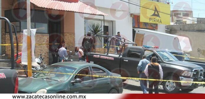 Los interceptan frente a Domino's Pizza Los interceptan frente a Domino's Pizza