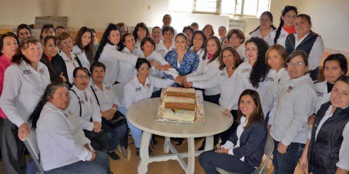 Celebran Día de la Mujer Celebran Día de la Mujer