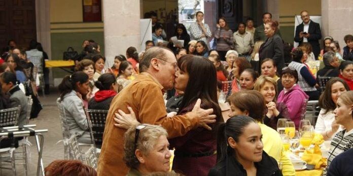 Precandidato y su esposa Margarita Alonso Precandidato y su esposa Margarita Alonso