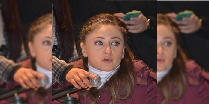 Claudia Anaya Mota. Claudia Anaya Mota.