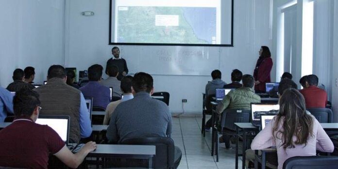 Personal del TSJEZ imparte el curso