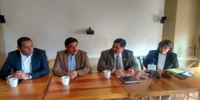 Universitarios Unidos presentaron su proyecto. Universitarios Unidos presentaron su proyecto.