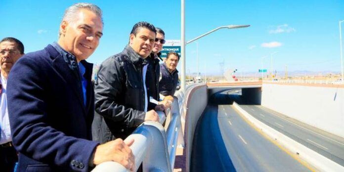 Miguel Alonso y funcionarios Miguel Alonso y funcionarios
