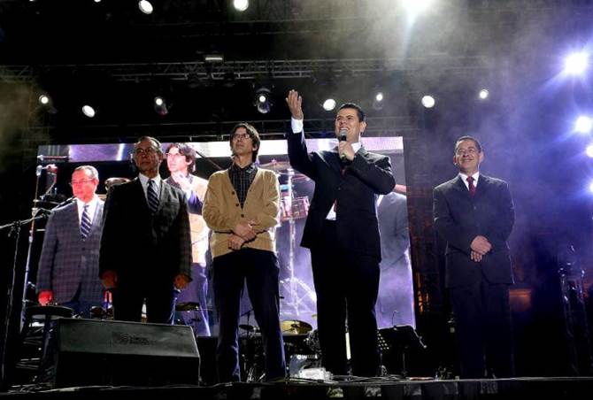 jose-feliciano-2.jpg