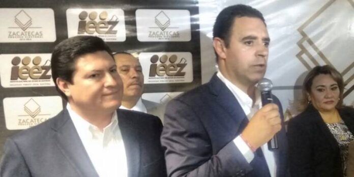 Alejandro Tello se registró en el IEEZ. Alejandro Tello se registró en el IEEZ.