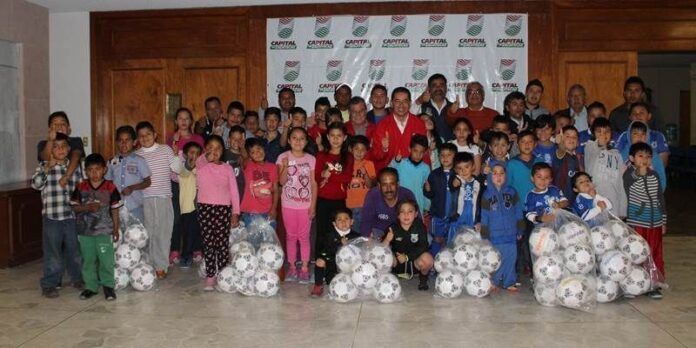 Acuden niños y promotores deportivos Acuden niños y promotores deportivos