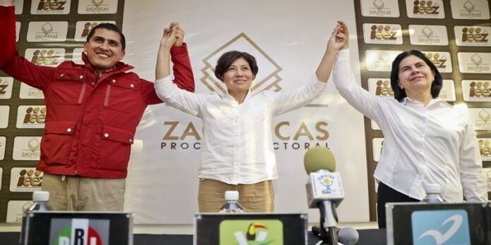 Carlos Peña, Judit Guerrero y Lucía Alonso.