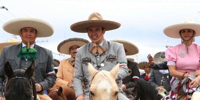 Alejandro Tello acudió con su familia.