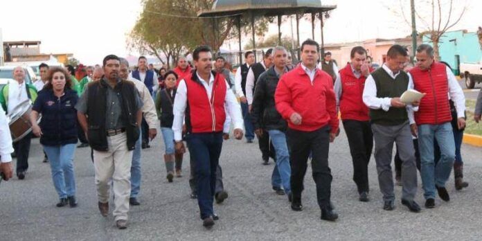 Gobernador entrega la obra Gobernador entrega la obra