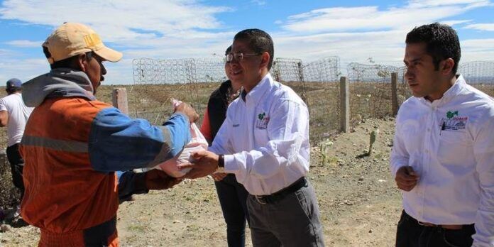 Trabajadores reciben apoyo