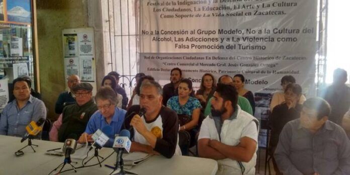Inconformes presentaron el proyecto.