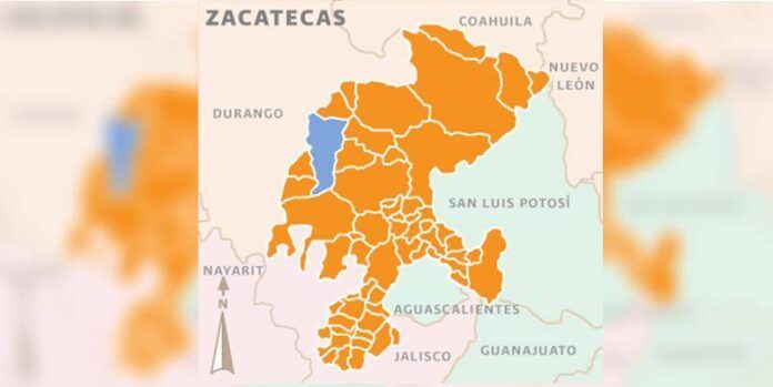 El cuerpo fue abandonado en un vehículo.