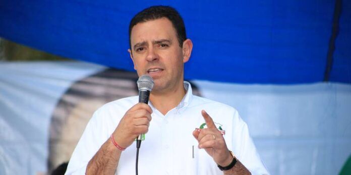 Alejandro Tello Cristerna. Alejandro Tello Cristerna.