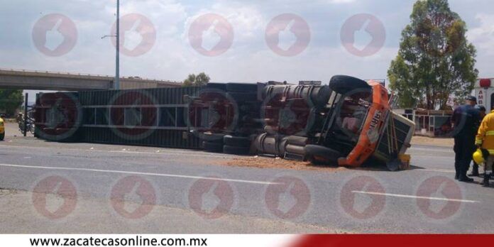 El conductor salió ileso. El conductor salió ileso.