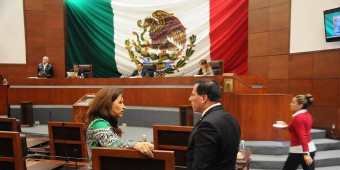 La 61 Legislatura aprobó una nueva deuda. La 61 Legislatura aprobó una nueva deuda.