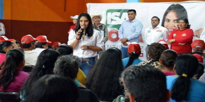 Isadora Santivañez se compromete con guadalupenses. Isadora Santivañez se compromete con guadalupenses.