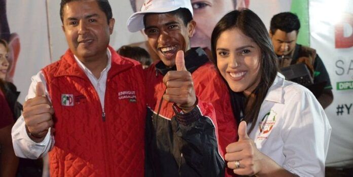 Enrique Flores e Isadora Santivañez Enrique Flores e Isadora Santivañez