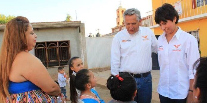Candidato acompaña a Sindy Espinoza Candidato acompaña a Sindy Espinoza