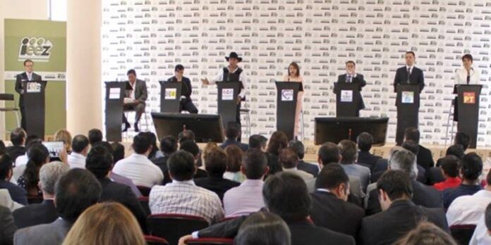 Guerra sucia entre los candidatos. Guerra sucia entre los candidatos.
